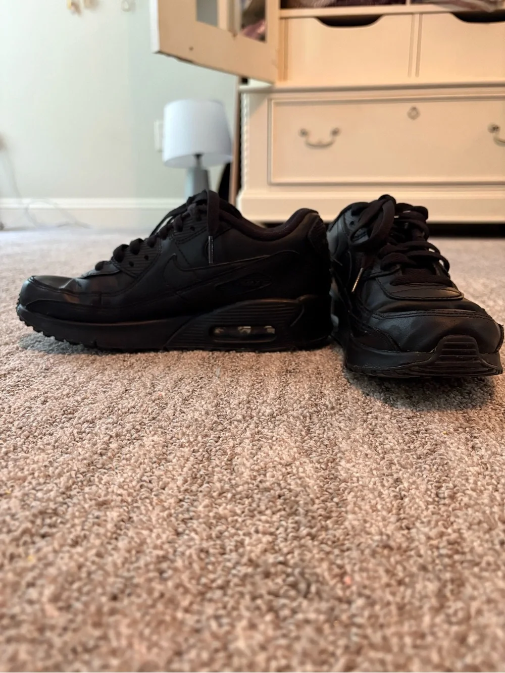 Nike Women's Black Low-Top Air Max Athletic Sneakers
